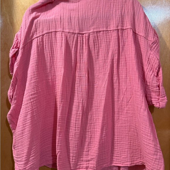 Old Navy 3X Like New - Pink Button-Up Shirt! - Picture 2 of 3